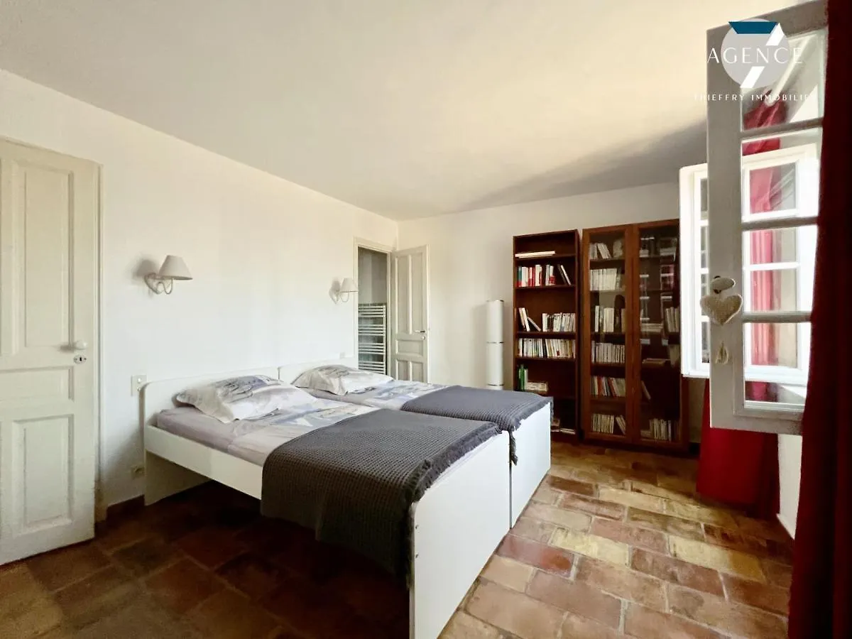 Le Tropezien Grimaud